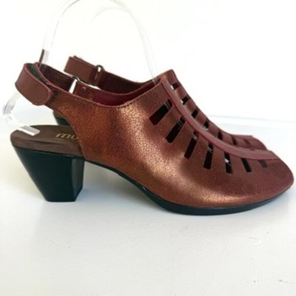 Munro American Sandals Red Bronze 10SS Leather Slingback Peep Toe Comfort Heels - Picture 2 of 8